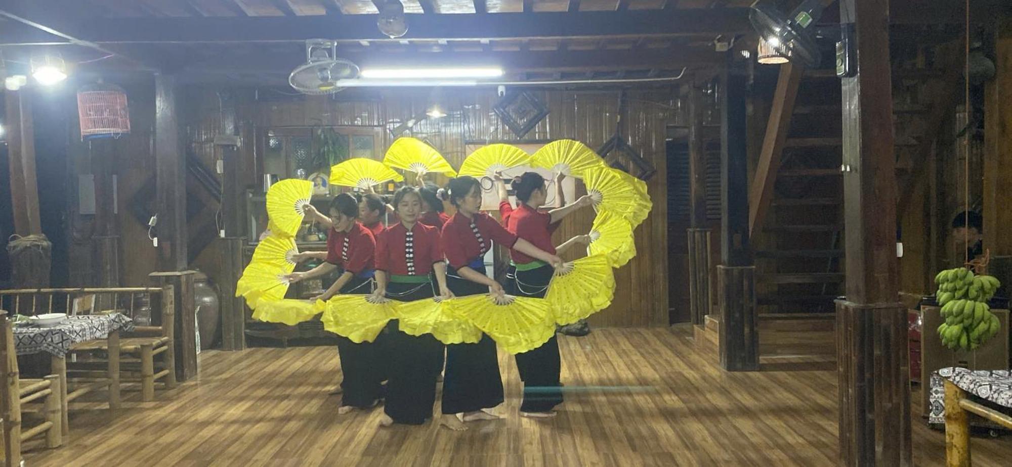 Thao Ly Homestay Mai Chau Hoa Binh ภายนอก รูปภาพ